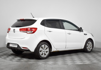 Подержанный автомобиль Kia Rio Hatchback 2016 года (5 фото)