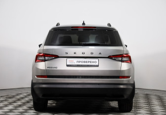 Подержанный автомобиль Skoda Kodiaq 2020 года (6 фото)