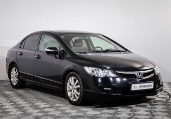 Подержанный автомобиль Honda Civic Sedan 2008 года (3 фото)
