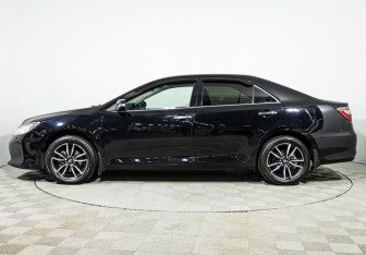 Подержанный автомобиль Toyota Camry Sedan 2016 года (8 фото)