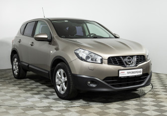 Подержанный автомобиль Nissan Qashqai 2010 года (3 фото)