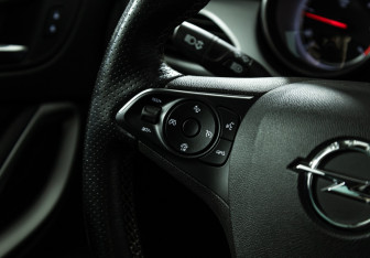 Подержанный автомобиль Opel Astra Wagon 2019 года (17 фото)