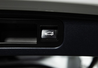 Подержанный автомобиль Haval F7 2023 года (24 фото)