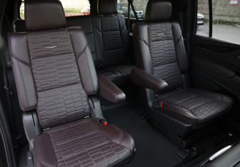 Подержанный автомобиль Cadillac Escalade Suv 2021 года (33 фото)