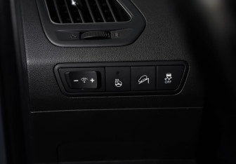 Подержанный автомобиль Hyundai ix35 2014 года (16 фото)