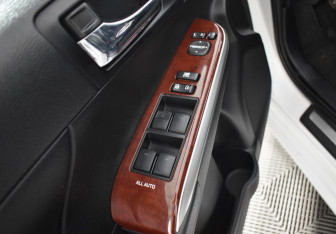 Подержанный автомобиль Toyota Camry Sedan 2014 года (19 фото)