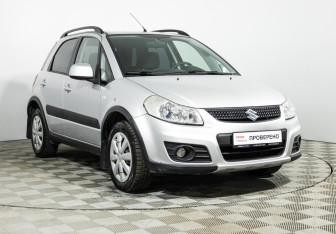 Подержанный автомобиль Suzuki SX4 Hatchback 2014 года (3 фото)