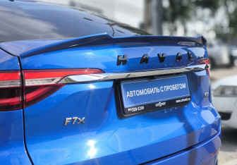 Подержанный автомобиль Haval F7x 2020 года (8 фото)