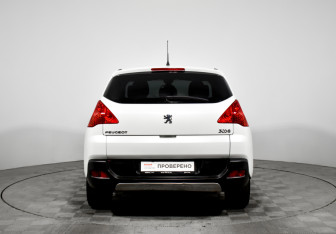 Подержанный автомобиль Peugeot 3008 2012 года (6 фото)