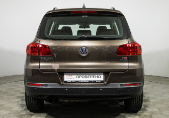 Подержанный автомобиль Volkswagen Tiguan 2014 года (6 фото)