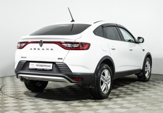 Подержанный автомобиль Renault Arkana 2019 года (5 фото)