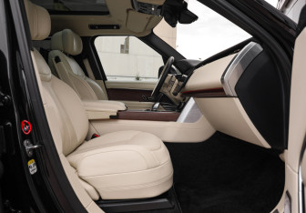 Подержанный автомобиль Land Rover Range Rover 2023 года (29 фото)
