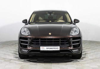 Подержанный автомобиль Porsche Macan 2014 года (2 фото)