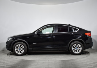 Подержанный автомобиль BMW X4 2015 года (8 фото)