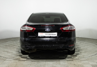 Подержанный автомобиль Ford Mondeo Sedan 2014 года (6 фото)