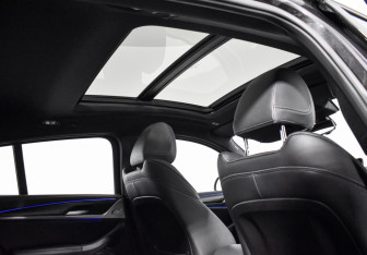 Подержанный автомобиль BMW X4 2021 года (18 фото)