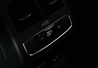 Подержанный автомобиль Audi A4 Sedan 2020 года (19 фото)