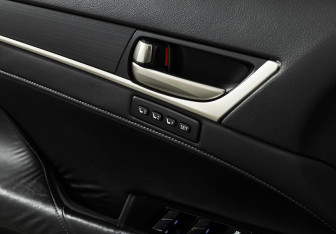 Подержанный автомобиль Lexus GS 2014 года (21 фото)