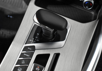 Подержанный автомобиль Geely Coolray 2022 года (11 фото)