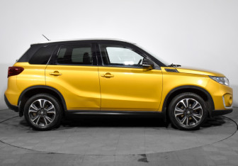 Подержанный автомобиль Suzuki Vitara 2021 года (4 фото)