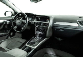 Подержанный автомобиль Audi A4 Sedan 2013 года (9 фото)