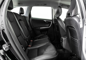 Подержанный автомобиль Volvo XC60 2017 года (19 фото)