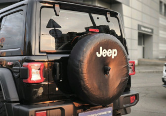 Подержанный автомобиль Jeep Wrangler 2020 года (7 фото)