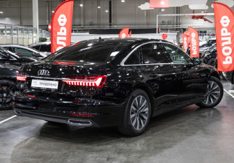 Подержанный автомобиль Audi A6 Sedan 2021 года (6 фото)