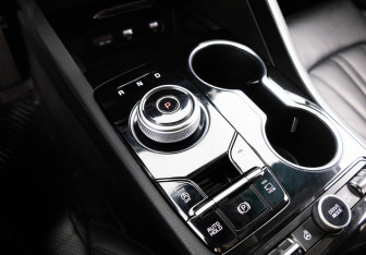 Подержанный автомобиль Kia K5 2020 года (19 фото)