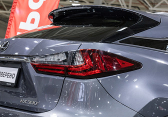 Подержанный автомобиль Lexus RX 2019 года (9 фото)
