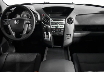 Подержанный автомобиль Honda Pilot 2008 года (14 фото)