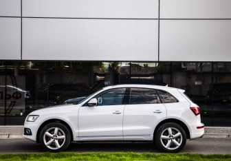 Подержанный автомобиль Audi Q5 2012 года (8 фото)
