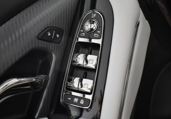 Подержанный автомобиль Voyah Free 2024 года (21 фото)