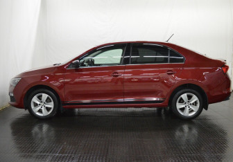 Подержанный автомобиль Skoda Rapid Liftback 2020 года (8 фото)