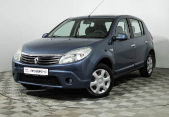 Подержанный автомобиль Renault Sandero 2013 года (1 фото)