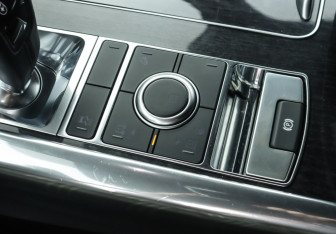 Подержанный автомобиль Land Rover Range Rover Sport 2018 года (17 фото)