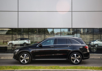 Подержанный автомобиль Mercedes-Benz GLC Coupe 2022 года (9 фото)
