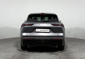 Подержанный автомобиль Jetour Dashing 2023 года (6 фото)
