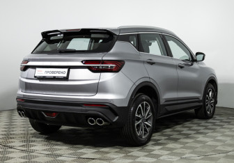 Подержанный автомобиль Geely Coolray 2023 года (7 фото)