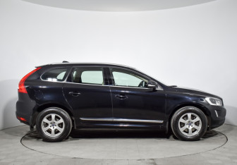 Подержанный автомобиль Volvo XC60 2014 года (4 фото)