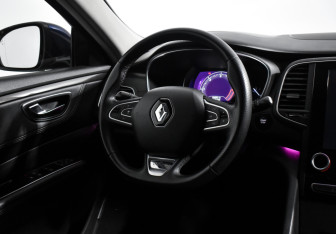 Подержанный автомобиль Renault Talisman Wagon 2016 года (15 фото)
