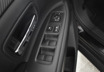 Подержанный автомобиль Mitsubishi Outlander 2013 года (18 фото)