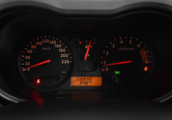 Подержанный автомобиль Nissan Note 2007 года (20 фото)