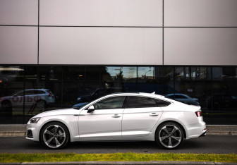 Подержанный автомобиль Audi A5 Liftback 2019 года (9 фото)