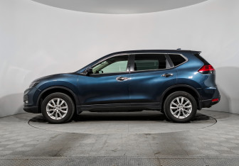 Подержанный автомобиль Nissan X-Trail 2020 года (8 фото)