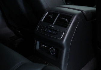 Подержанный автомобиль Audi A4 Sedan 2019 года (21 фото)