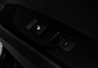 Подержанный автомобиль Toyota Camry Sedan 2021 года (27 фото)