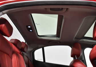 Подержанный автомобиль Alfa Romeo Giulia 2020 года (16 фото)