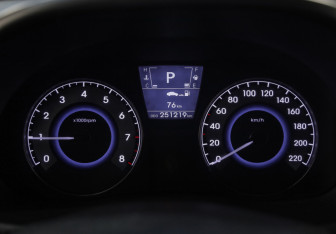 Подержанный автомобиль Hyundai Solaris Sedan 2014 года (12 фото)
