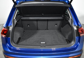 Подержанный автомобиль Volkswagen Tiguan 2020 года (21 фото)